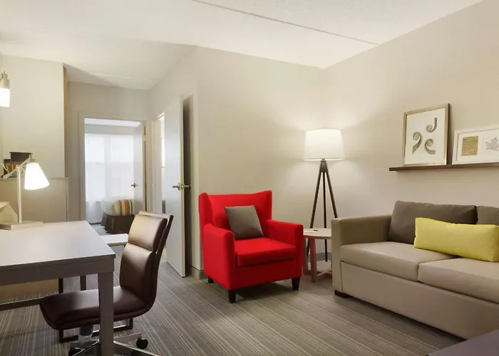 Hotel Country & By Radisson, At Mall Of America, Mn 4*