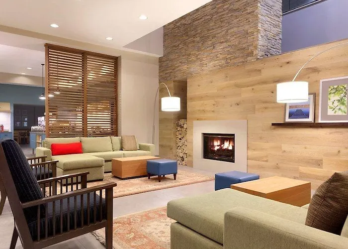 Hotel Country & By Radisson, At Mall Of America, Mn 4*