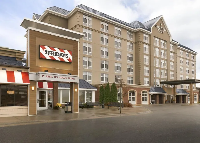 Hotel Country & By Radisson, At Mall Of America, Mn 4*